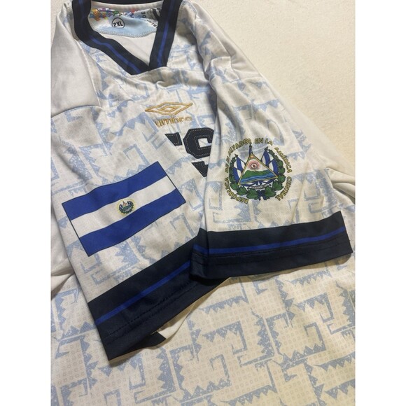 Umbro El Salvador 2023 Away White Soccer Jersey Size 2XL World Cup Futbol - Picture 5 of 10